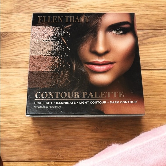 Ellen Tracy Contour Palette with Highlight and Contour Shades - Picture 1 of 3